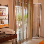 Brentanos Apartments - A - View Of Paradise