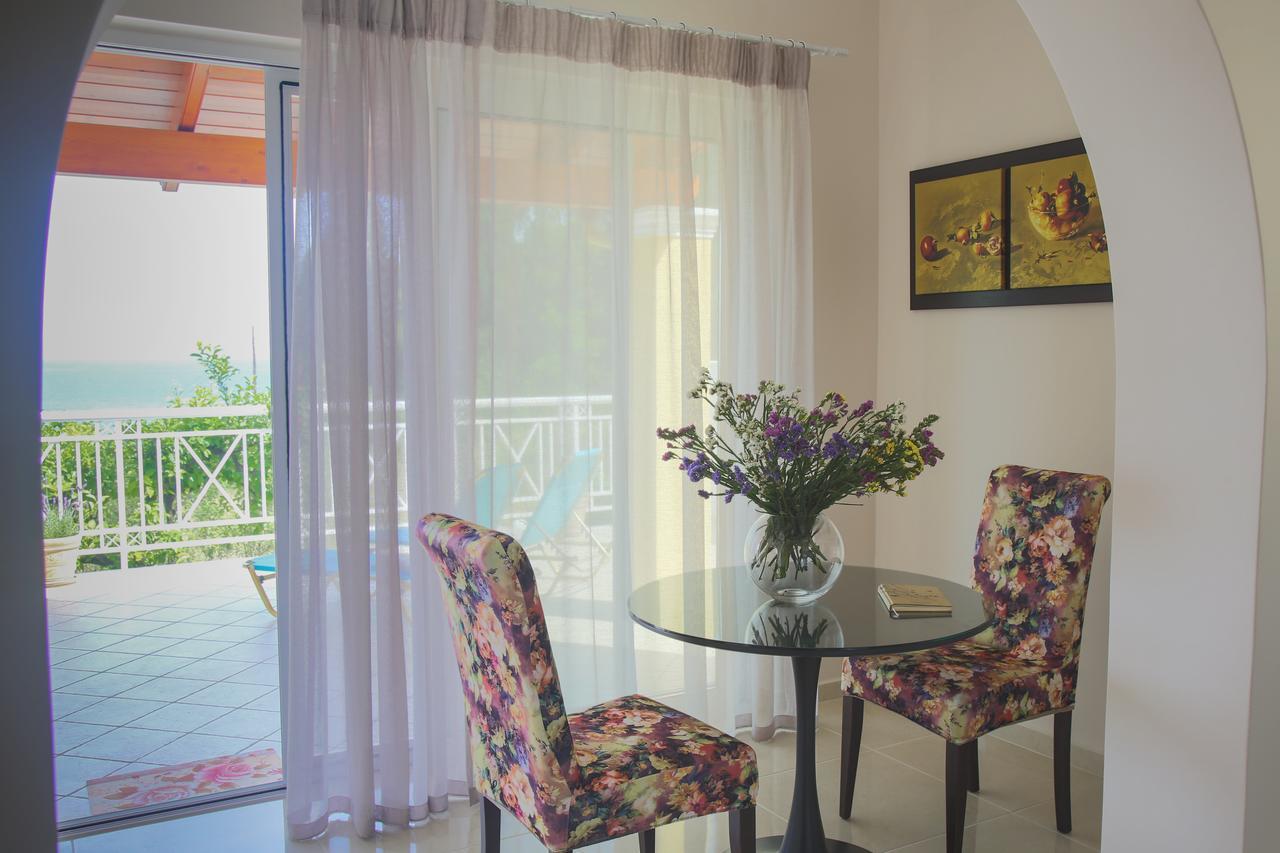 Hotel de apartamente Brentanos - A - View Of Paradise Gastouri (Corfu)
